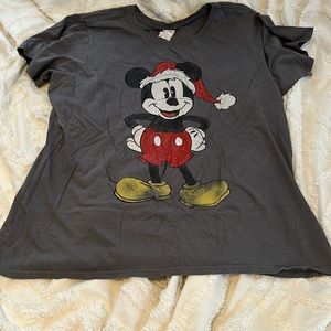 Disney Mickey Mouse Christmas tee